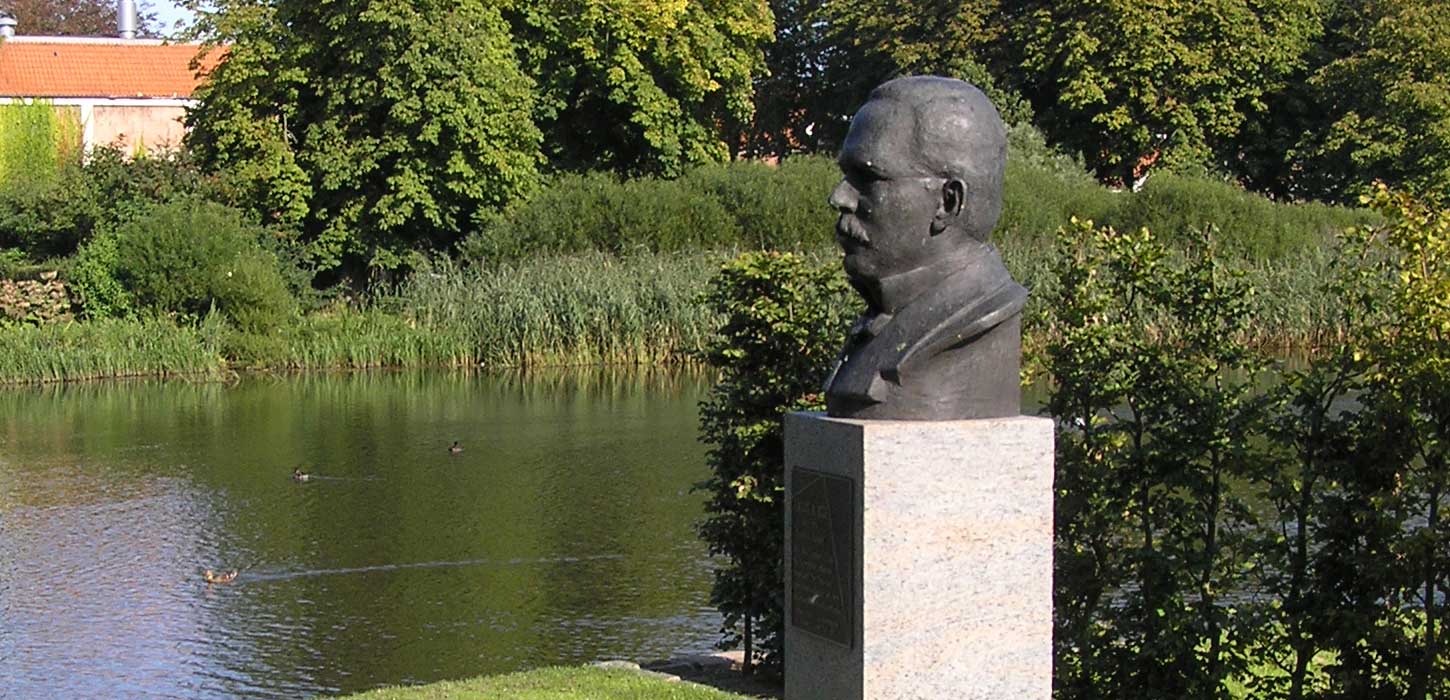 Buste af Jacob A. Riis | Ribe | Vadehavskysten
