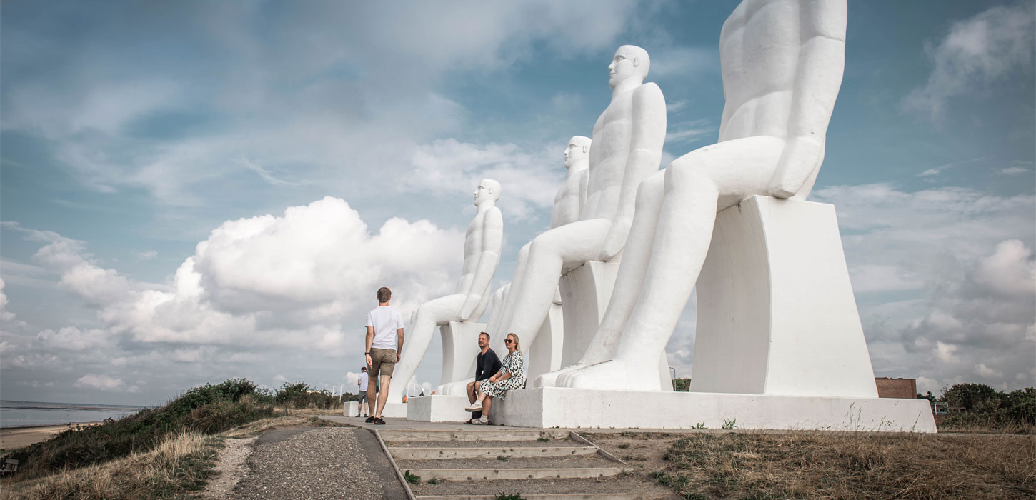 Par der kigger ud over vandet | Mennesket ved Havet | Vadehavskysten