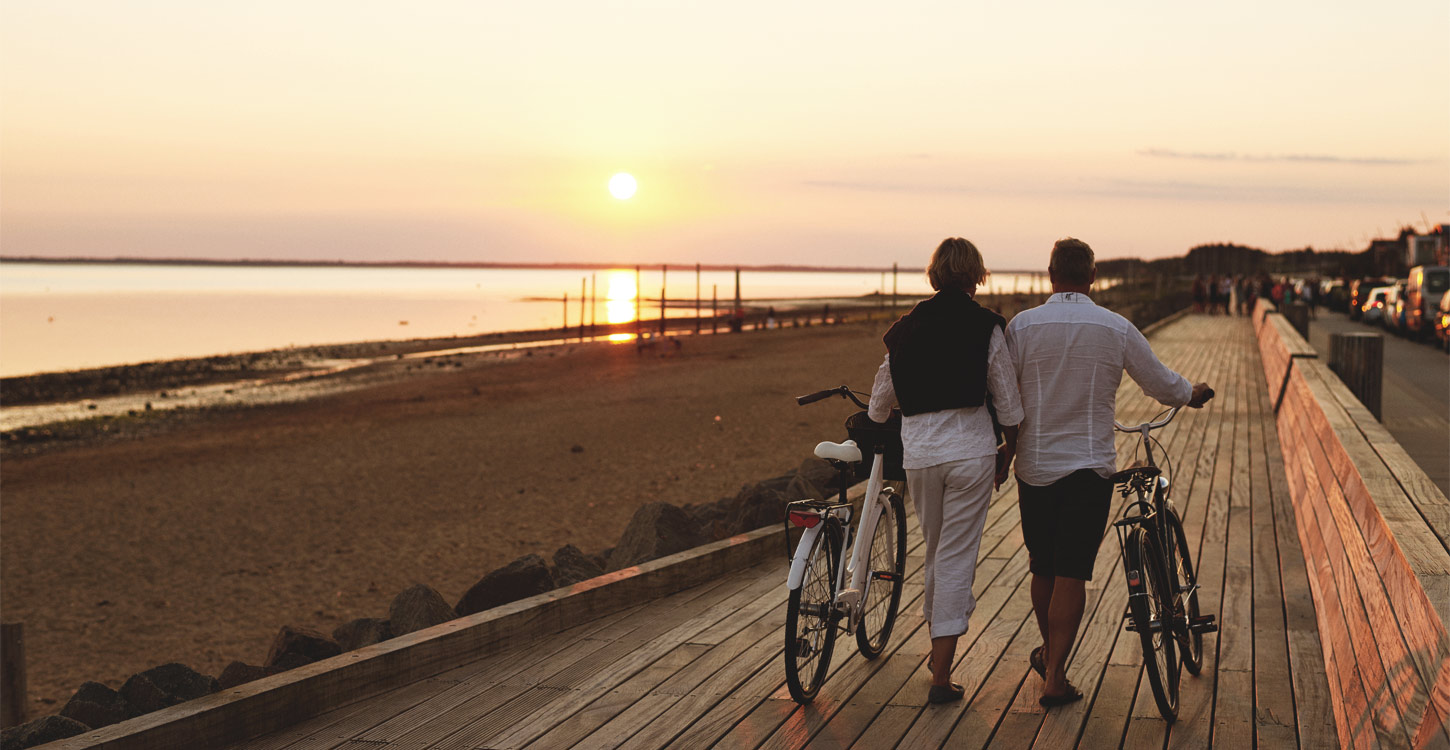 Cyklister på promenaden i Hjerting | Vadehavskysten